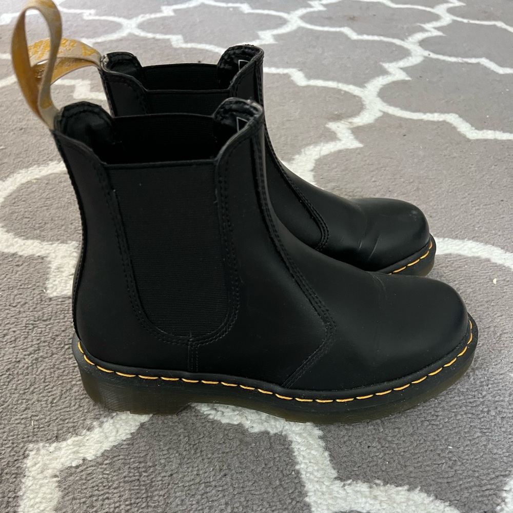 Doc martins Chelsea boots